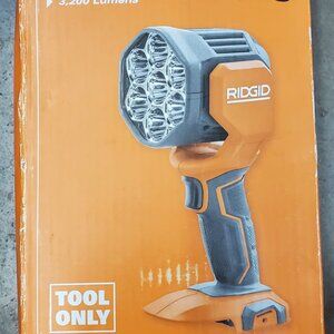 Ridgid 18V LED 3200 Lumens Spotlight Bare Tool